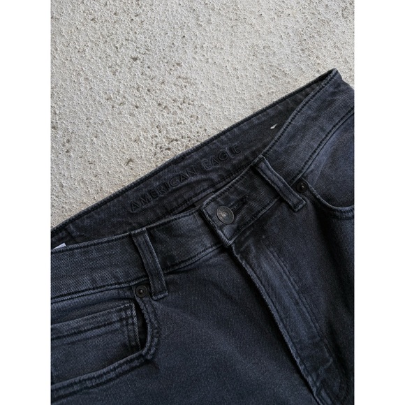 American Eagle Black Mom Jeans 6 LONG - Picture 4 of 4